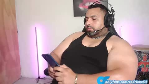 Snapshot of rodrixxx54 chatting on 12.10.24 rodrixxx54 online show from 12.10.24