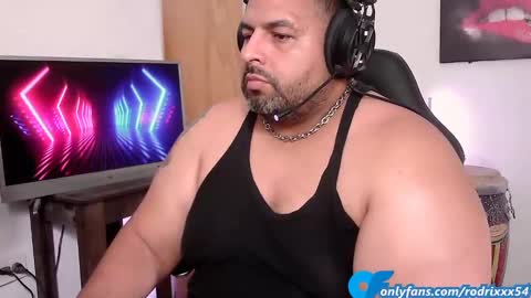 Snapshot of rodrixxx54 chatting on 01.12.25 rodrixxx54 online show from 01.12.25