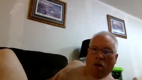 Snapshot of rodstud641 chatting on 10.15.25 rodstud641 online show from 10.15.25