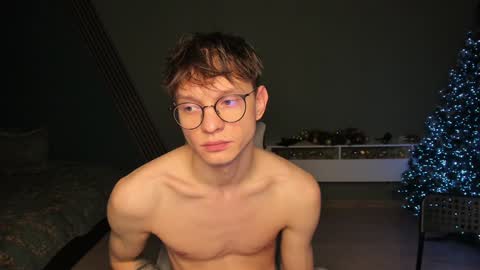 Snapshot of romeo_mercy chatting on 01.06.25 Romeo online show from 01.06.25