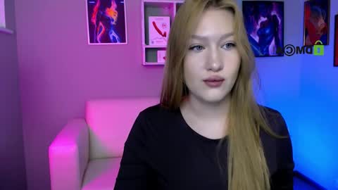 rosalie_liu online show from 12.05.25