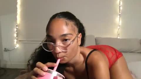 Rosalina online show from 10.03.25