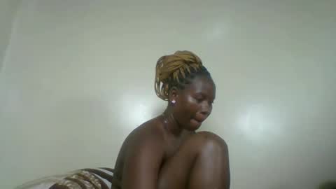 Snapshot of rose_coco chatting on 09.11.25 rose_coco online show from 09.11.25