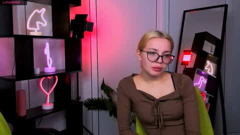 rose online show from 11.12.25