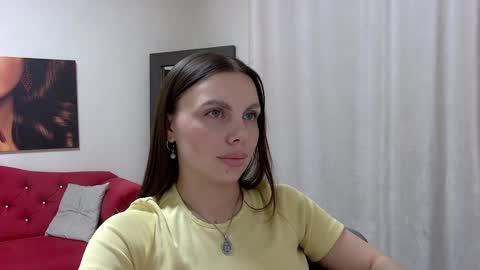 Snapshot of rosehubbard chatting on 02.03.25 Rose Hubbard online show from 02.03.25