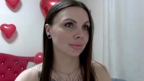 Snapshot of rosehubbard chatting on 02.11.25 Rose Hubbard online show from 02.11.25