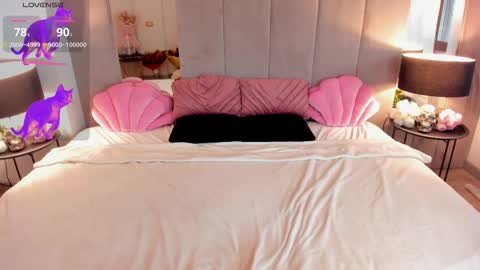 Snapshot of rosetatt chatting on 10.02.25 Nataly online show from 10.02.25