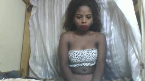 Snapshot of roseyaa chatting on 09.20.25 Roseyaa online show from 09.20.25
