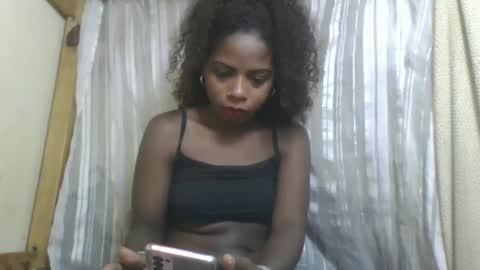 Snapshot of roseyaa chatting on 09.21.25 Roseyaa online show from 09.21.25