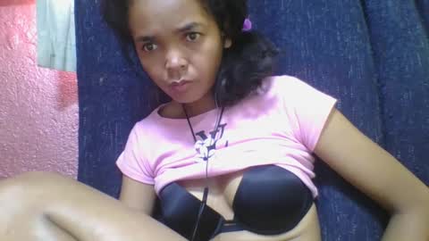 Snapshot of rosia685234 chatting on 02.20.25 rosia685234 online show from 02.20.25