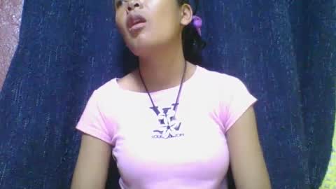 Snapshot of rosia685234 chatting on 02.21.25 rosia685234 online show from 02.21.25