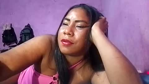 Snapshot of rosmerynava chatting on 12.29.24 rosmerynavarro online show from 12.29.24