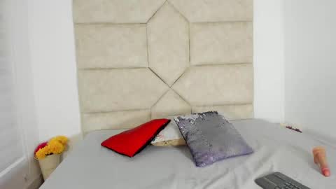 Snapshot of rosse_evans_3 chatting on 09.13.25 rosse_evans_3 online show from 09.13.25