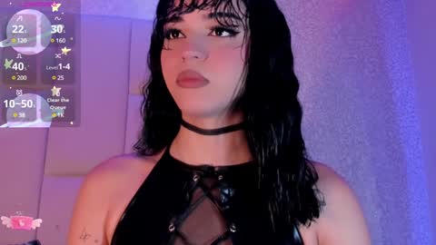 Snapshot of rosselfinoll chatting on 01.19.25 Rossel online show from 01.19.25