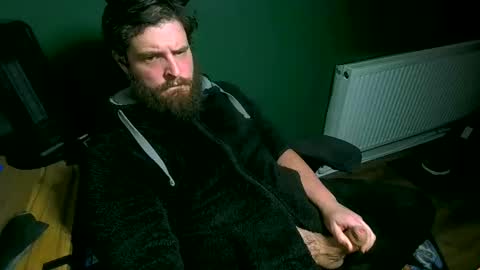 Snapshot of roughwonder chatting on 02.18.25 Luke online show from 02.18.25