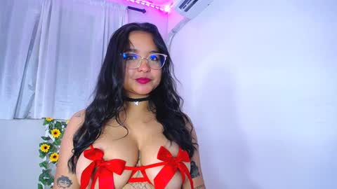 Snapshot of rous_25 chatting on 12.14.24 rous_25 online show from 12.14.24