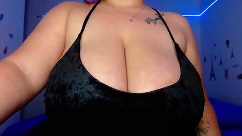 Snapshot of rousrossell_4 chatting on 12.08.24 Call me Rous online show from 12.08.24