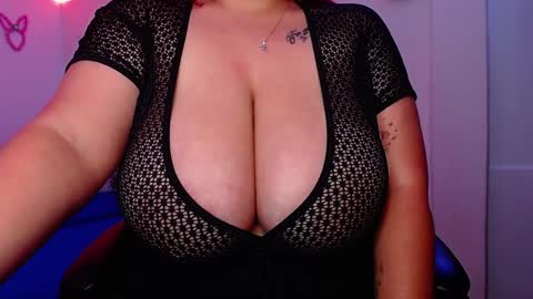 Snapshot of rousrossell_4 chatting on 12.16.24 Call me Rous online show from 12.16.24