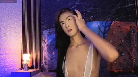 Snapshot of roxana_scottt chatting on 10.14.25 roxana_scottt online show from 10.14.25