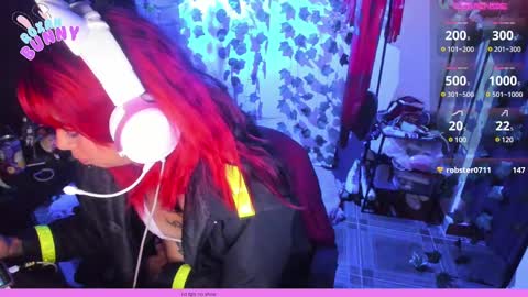 Snapshot of roxanbunny chatting on 02.09.25 roxxy online show from 02.09.25