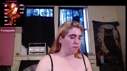Snapshot of roxanneroulette chatting on 10.06.25 Silver online show from 10.06.25