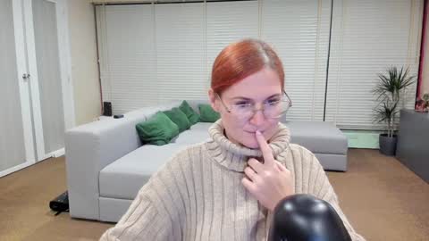 Snapshot of roxxxco chatting on 01.24.25 Tatyana online show from 01.24.25