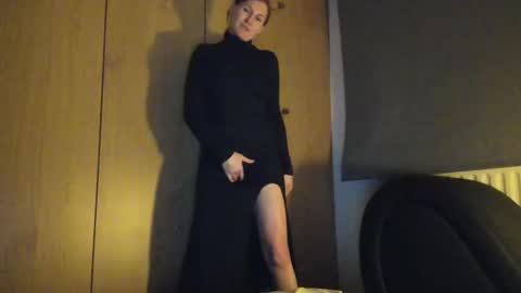 Snapshot of roxxxco chatting on 03.07.25 Tatyana online show from 03.07.25