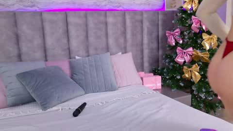 Snapshot of roxylester chatting on 01.12.25 Roxy online show from 01.12.25