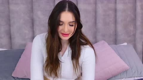 Snapshot of roxylester chatting on 02.06.25 Roxy online show from 02.06.25