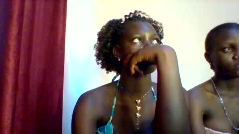 Snapshot of royal_ivy chatting on 09.12.25 Ivy online show from 09.12.25