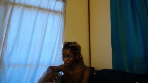 Snapshot of royal_ivy chatting on 10.13.25 Ivy online show from 10.13.25