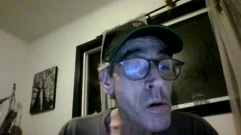 Snapshot of royboy2561 chatting on 10.26.25 Roy Murrin online show from 10.26.25