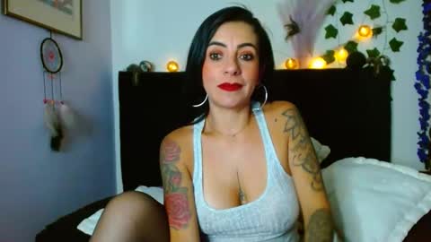 Snapshot of rubi_fox82 chatting on 03.04.25 online show from 03.04.25