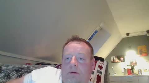Snapshot of runepetter chatting on 12.27.24 bignorwegian online show from 12.27.24