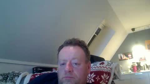 Snapshot of runepetter chatting on 01.19.25 bignorwegian online show from 01.19.25