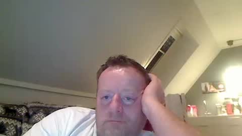 Snapshot of runepetter chatting on 03.09.25 bignorwegian online show from 03.09.25