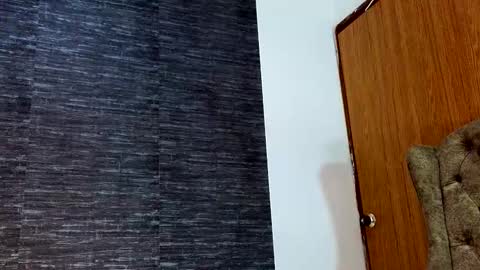 Snapshot of russell_adams_ chatting on 12.19.24 R U S S E L L online show from 12.19.24