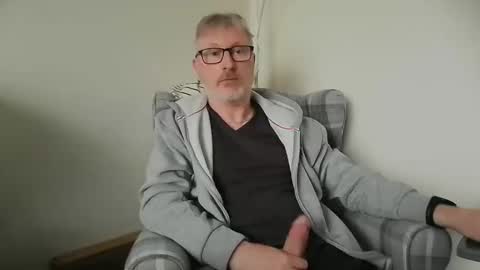 Snapshot of rusty69x chatting on 12.10.24 rusty69x online show from 12.10.24