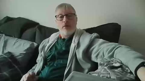 Snapshot of rusty69x chatting on 12.17.24 rusty69x online show from 12.17.24