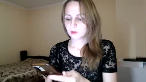 Snapshot of ruthpark chatting on 11.21.25 Ruth online show from 11.21.25