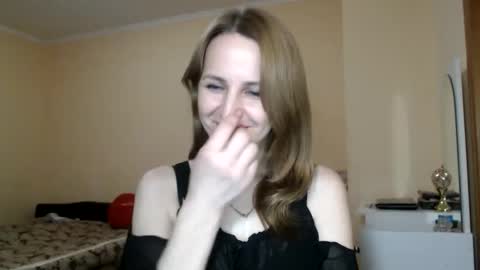 Snapshot of ruthpark chatting on 11.29.25 Ruth online show from 11.29.25