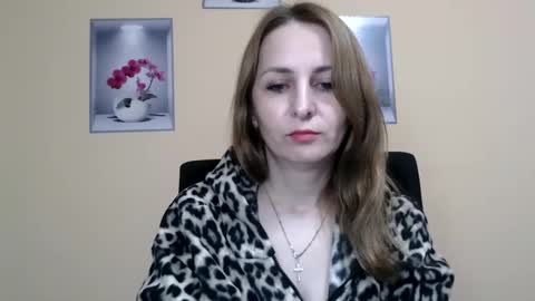 Snapshot of ruthpark chatting on 12.02.25 Ruth online show from 12.02.25