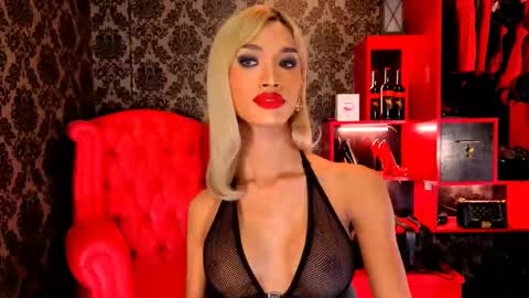 Snapshot of ruthrocero chatting on 02.01.25 Ruth Evangelista online show from 02.01.25