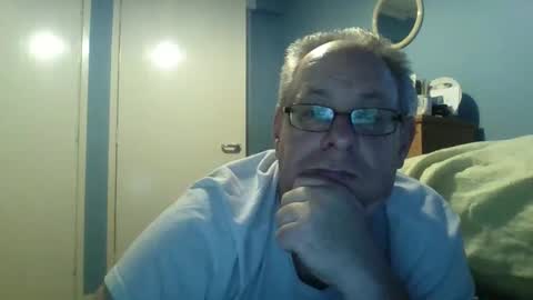Snapshot of s536sny18 chatting on 10.25.25 s536sny18 online show from 10.25.25