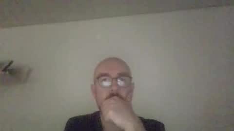 Snapshot of s_i_q chatting on 09.22.25 s_i_q online show from 09.22.25