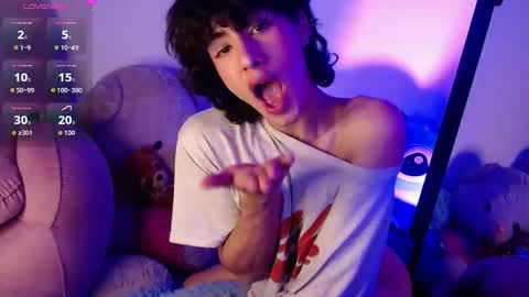 Santi  online show from 11.06.25