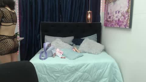Snapshot of sabaha_ chatting on 12.13.24 S A B A H A online show from 12.13.24