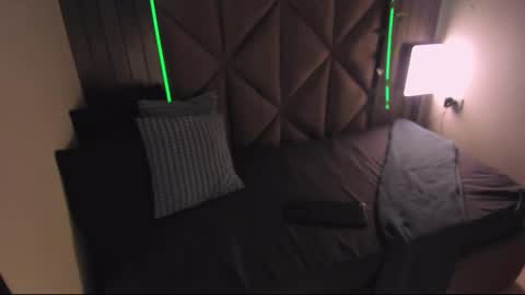 Snapshot of sabrinaspell_ chatting on 11.18.25 S A B R I N A online show from 11.18.25