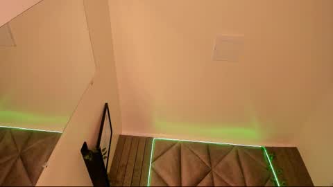 Snapshot of sabrinaspell_ chatting on 11.28.25 S A B R I N A online show from 11.28.25