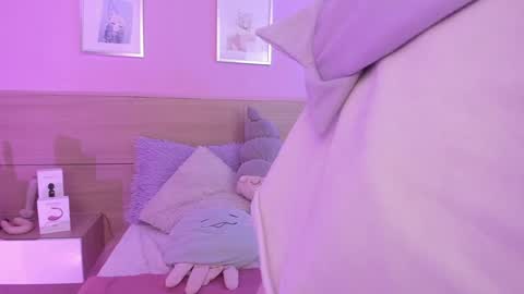 Snapshot of sachi_meow chatting on 02.07.25 Ig online show from 02.07.25